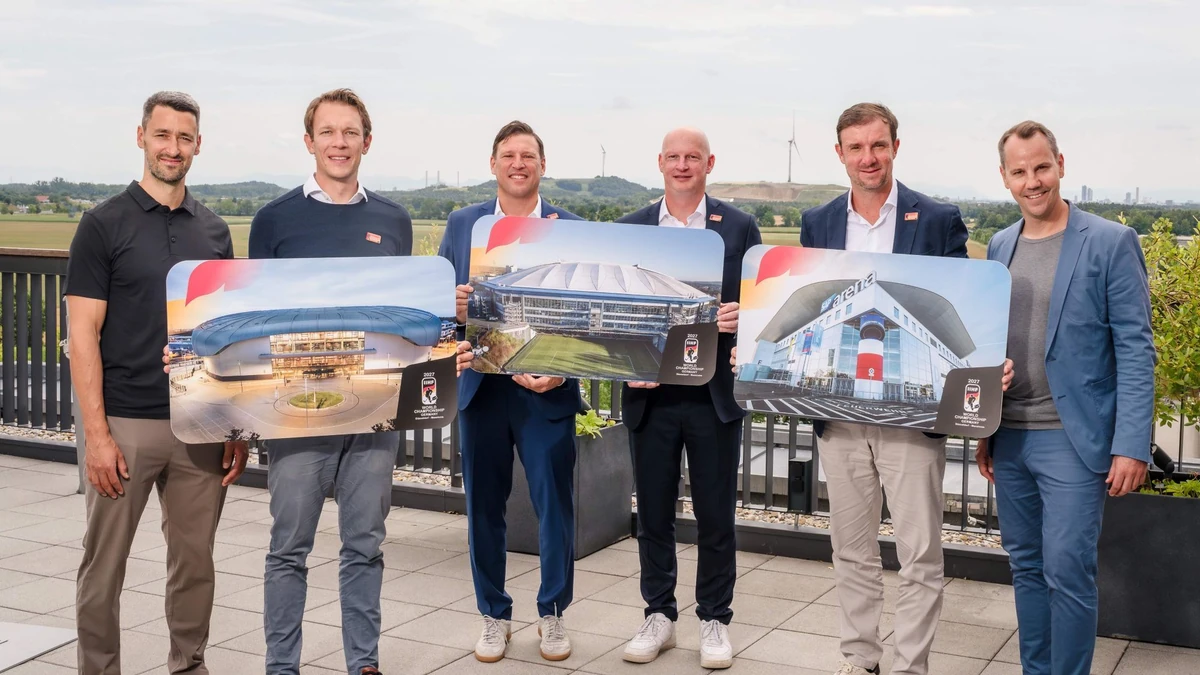 Dennis Endras, Kim Lachmann, Claus Gröbner, Matti Nurminen, Daniel Hopp und Christoph Ullmann (von links) präsentieren die Austragungsorte der WM 2027.